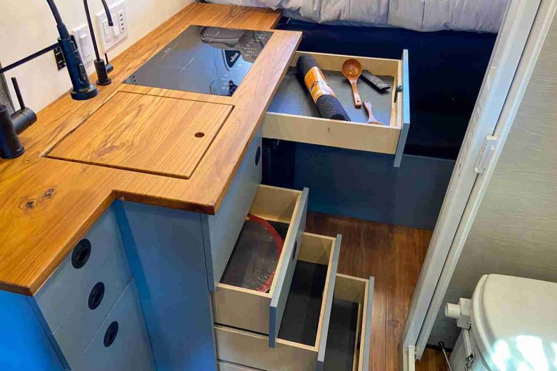 Veritas Vans DIY VanLife Interior 21